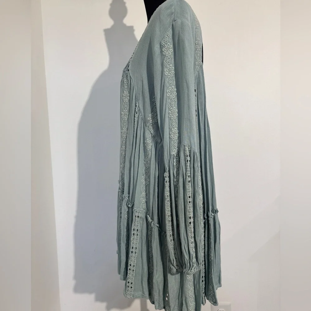 Free People Seafoam Green Embroidered Boho Tunic Dress Open Back Size SP - Picture 7 of 11